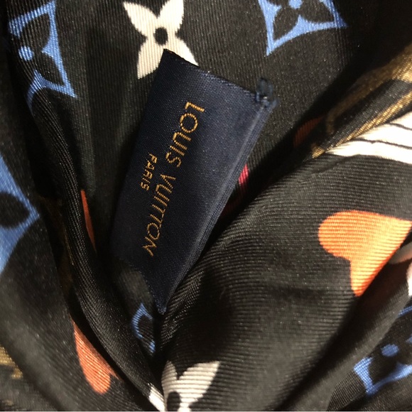 Louis Vuitton limited edition game on bandeau - Picture 6 of 9